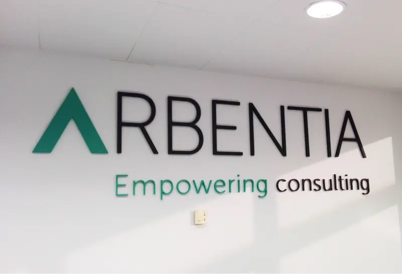 Letras corpóreas PVC para oficina